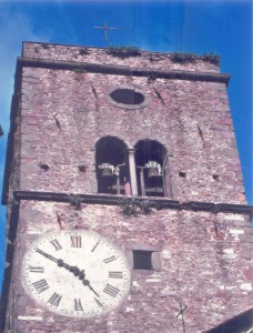 Borgo a Mozzano: DI NOTTE L'OROLOGIO NON BATTE ...