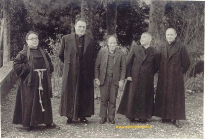 PRETI (E FRATI) DI BORGO A MOZZANO NEGLI ANNI '50