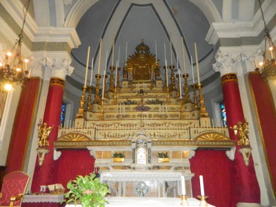 LA GRANDE SCALINATA DELLA CHIESA DI S. ROCCO A ...