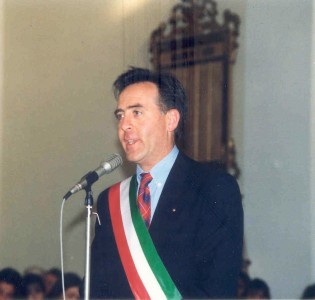 25 ANNI FA LA PRIMA ELEZIONE A SINDACO DI BORGO A ...