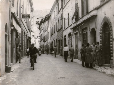 BOTTEGHE E ARTIGIANI NEL CENTRO STORICO DI BORGO ...